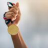 Du dossard à la médaille : personnalisez chaque équipement de sport pour votre course